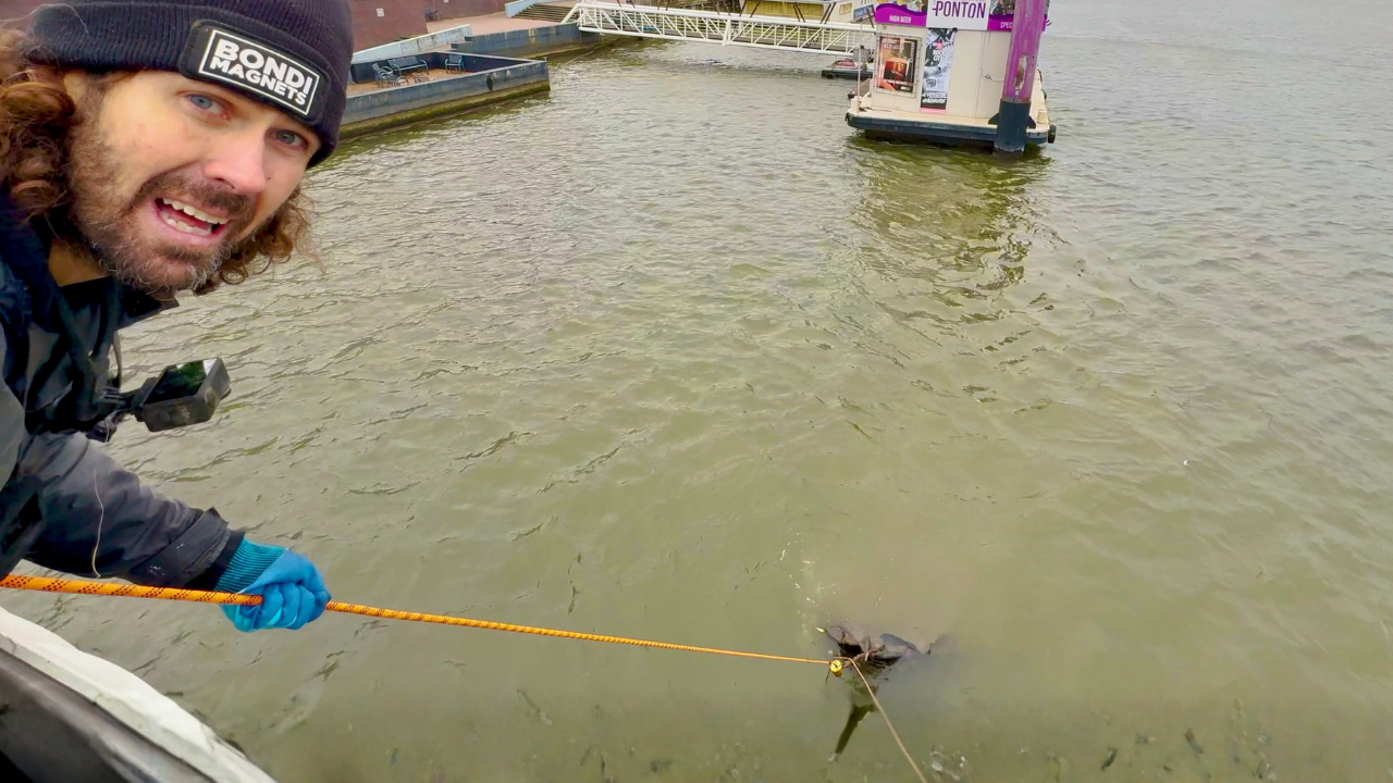 Magnet Fishing Kampen! Strong Neodymium Magnets for Historic Canal Treasure Hunting